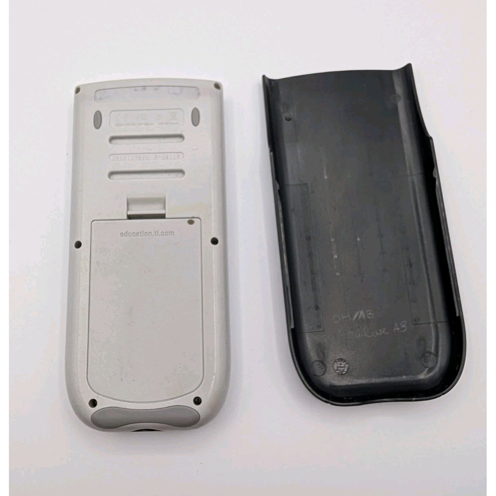 Texas Instruments TI-84 Plus Silver Edition Black Graphing Calculator W/Guide - Picture 3 of 6
